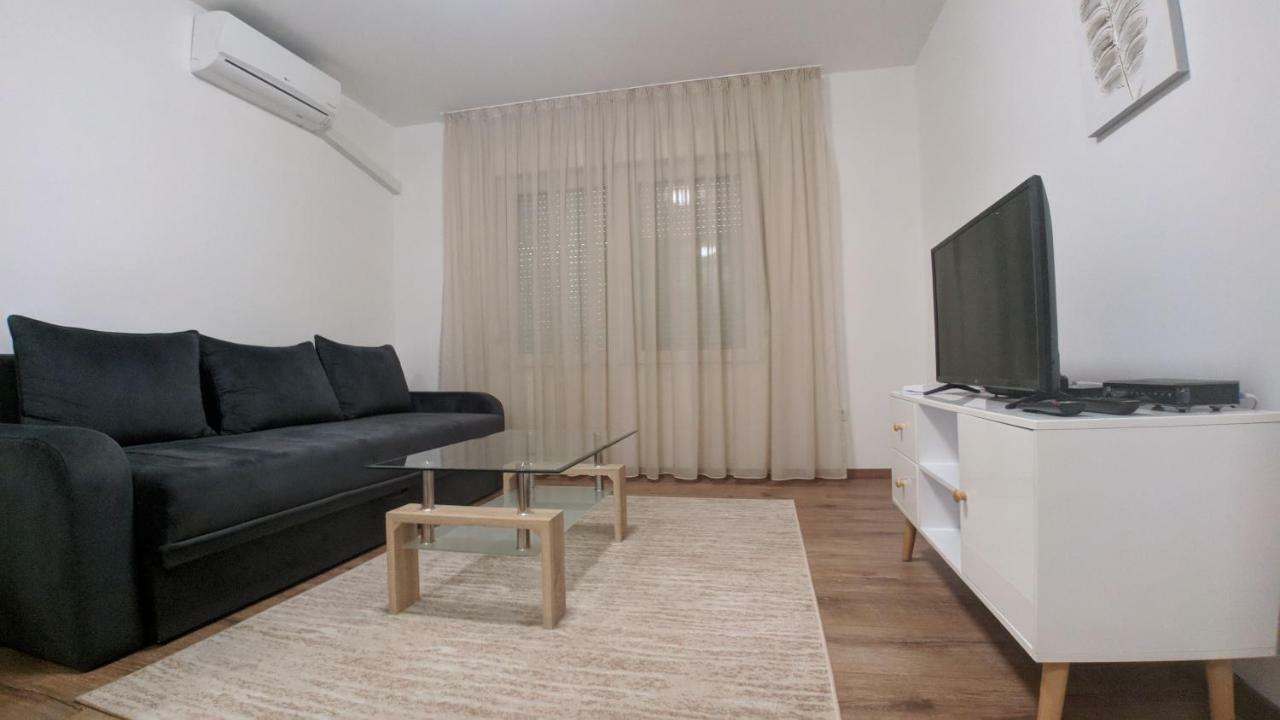 City Mid Mostar Apartment ภายนอก รูปภาพ